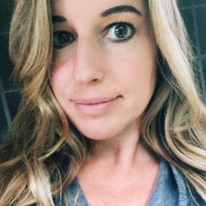 Meet your Posher, Karrie